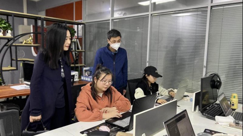 创业路上，如何进行文化传媒公司竞品分析？**